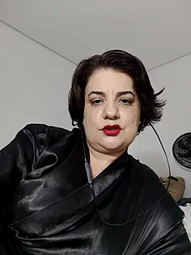 Snapshot of lucimarry48 chatting on 11.21.25 lucimarry48 online show from 11.21.25