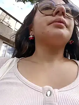 Bella Sumers online show from 05.14.26
