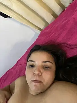 Snapshot of sofilop chatting on 10.30.25 sofilop online show from 10.30.25