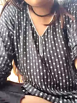 Janvi Jaitly online show from 09.26.25