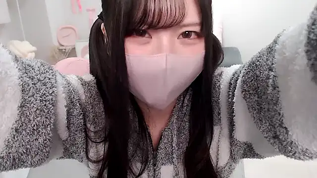 Snapshot of moka-neko chatting on 02.28.26 moka-neko online show from 02.28.26