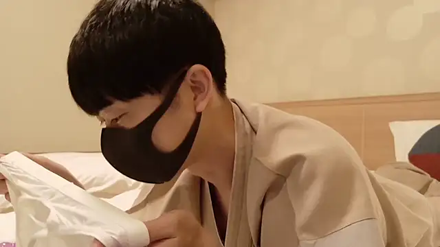 Snapshot of shin_brief chatting on 09.17.25 shin brief online show from 09.17.25