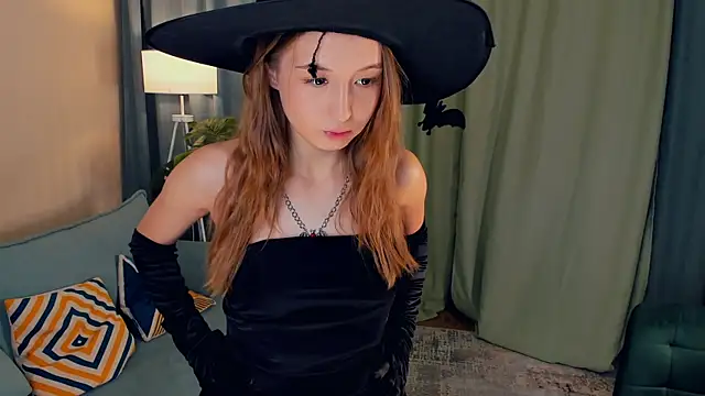 LaritaYoseph online show from 10.30.25