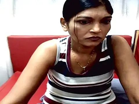 Snapshot of IndianAlisha chatting on 02.25.25 IndianAlisha online show from 02.25.25