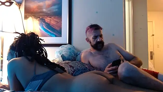 Snapshot of Longdongsilver_323 chatting on 09.24.25 Longdongsilver 323 online show from 09.24.25