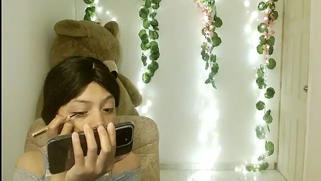 EIVIY1609 online show from 10.14.25