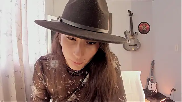 XxnikolayxX online show from 10.16.25