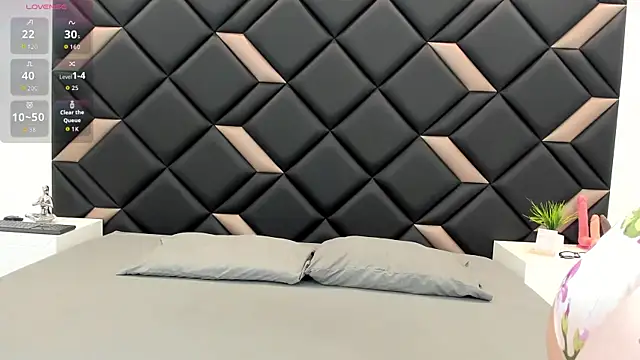 GeraldineSandoval online show from 04.18.26