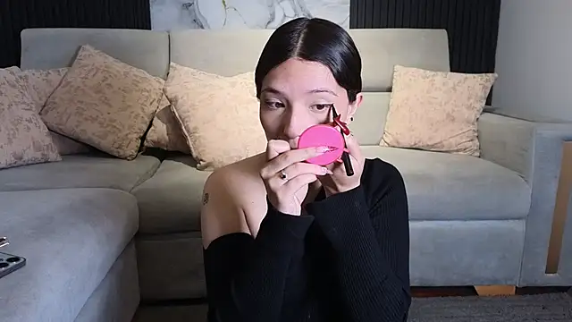 Snapshot of imrockstar chatting on 12.22.25 imrockstar online show from 12.22.25