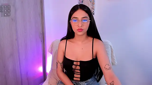 Snapshot of Skeeter_ss chatting on 04.03.26 Skeeter ss online show from 04.03.26