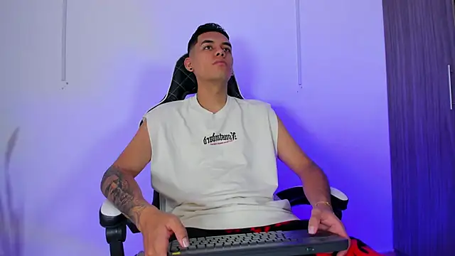 Nickyblazze  online show from 09.16.25