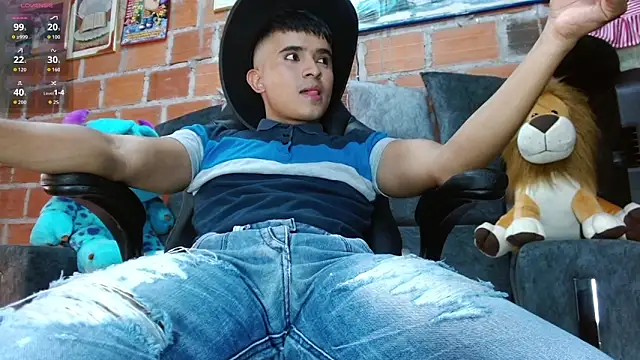 Snapshot of DayroDuran chatting on 02.28.26 DayroDuran online show from 02.28.26