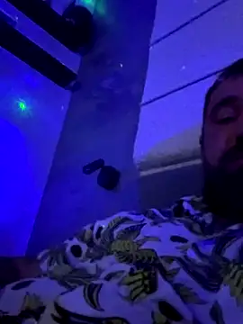 Snapshot of KstnSrg19 chatting on 09.18.25 KstnSrg19 online show from 09.18.25