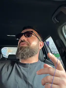 Snapshot of KstnSrg19 chatting on 09.23.25 KstnSrg19 online show from 09.23.25