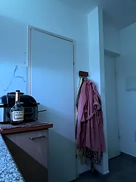 KstnSrg19 online show from 11.29.25