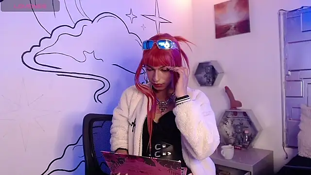 Trinity Knox online show from 10.25.25