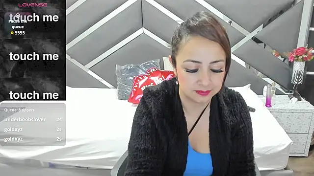 MonserratRose  online show from 10.12.25
