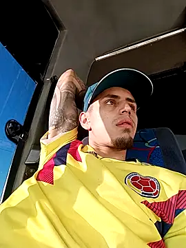 Snapshot of 1C2AM22 chatting on 09.09.25 1C2AM22 online show from 09.09.25