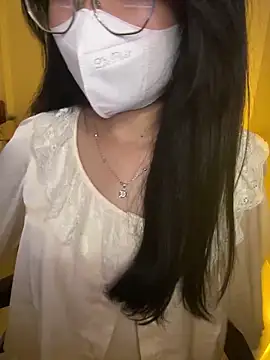 Snapshot of Ngoc_Quynh_18 chatting on 09.22.25 Ngoc Quynh 18 online show from 09.22.25