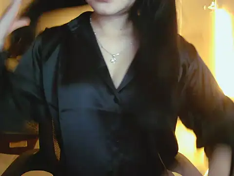 Snapshot of Ngoc_Quynh_18 chatting on 09.24.25 Ngoc Quynh 18 online show from 09.24.25