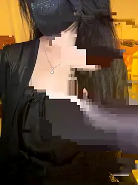 Snapshot of Ngoc_Quynh_18 chatting on 10.08.25 Ngoc Quynh 18 online show from 10.08.25