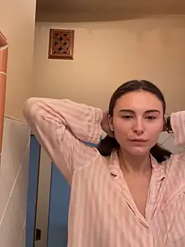 Snapshot of SophiiaStarr chatting on 02.13.26 SophiiaStarr online show from 02.13.26