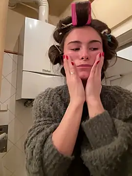 Snapshot of SophiiaStarr chatting on 02.15.26 SophiiaStarr online show from 02.15.26