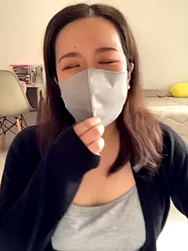 NATSUMI00 online show from 11.04.25