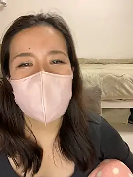 NATSUMI00 online show from 12.03.25