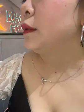 Snapshot of smgirls chatting on 10.09.25 smgirls online show from 10.09.25