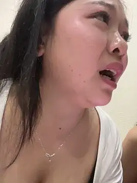 Snapshot of smgirls chatting on 10.16.25 smgirls online show from 10.16.25