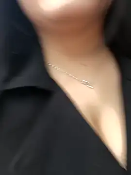 Snapshot of smgirls chatting on 10.24.25 smgirls online show from 10.24.25