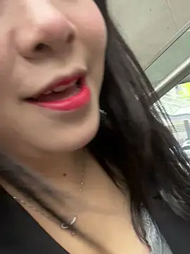 Snapshot of smgirls chatting on 11.04.25 smgirls online show from 11.04.25