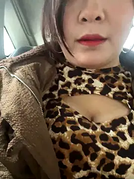 Snapshot of smgirls chatting on 11.16.25 smgirls online show from 11.16.25