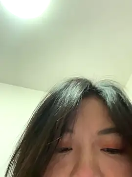 Snapshot of smgirls chatting on 11.18.25 smgirls online show from 11.18.25