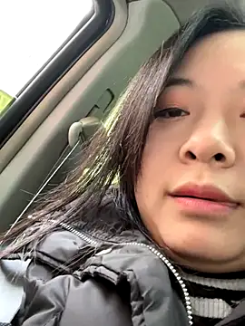 Snapshot of smgirls chatting on 12.04.25 smgirls online show from 12.04.25