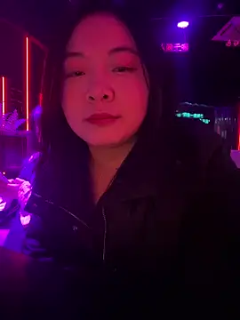 Snapshot of smgirls chatting on 12.14.25 smgirls online show from 12.14.25