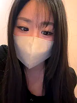 Snapshot of Ema-- chatting on 10.17.25 Ema-- online show from 10.17.25