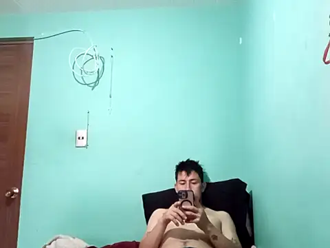 Snapshot of True_Di chatting on 09.20.25 True Di online show from 09.20.25