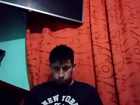 Snapshot of True_Di chatting on 09.26.25 True Di online show from 09.26.25