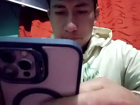 Snapshot of True_Di chatting on 09.29.25 True Di online show from 09.29.25