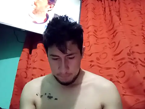 Snapshot of True_Di chatting on 10.14.25 True Di online show from 10.14.25