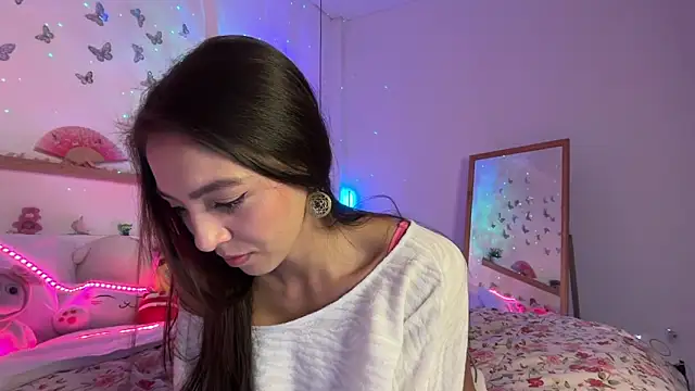 Snapshot of keirasworld chatting on 05.29.26 keirasworld online show from 05.29.26