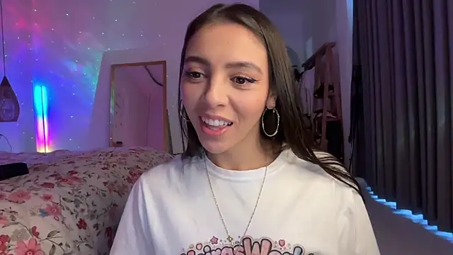 Snapshot of keirasworld chatting on 06.08.26 keirasworld online show from 06.08.26
