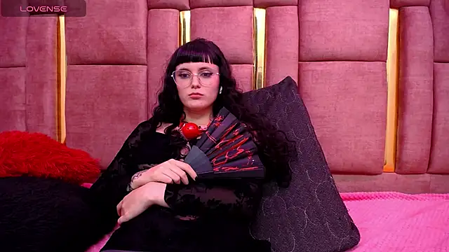 Snapshot of XBODTRIIPX chatting on 10.04.25 XBODTRIIPX online show from 10.04.25