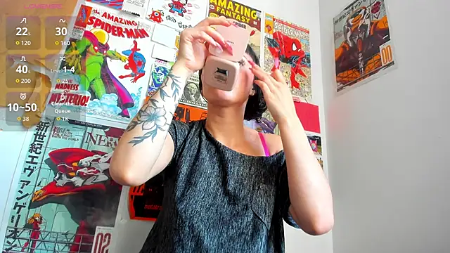 Snapshot of XBODTRIIPX chatting on 02.25.26 XBODTRIIPX online show from 02.25.26