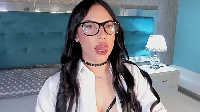 Snapshot of AmaaraRosse chatting on 11.30.25 AmaaraRosse online show from 11.30.25