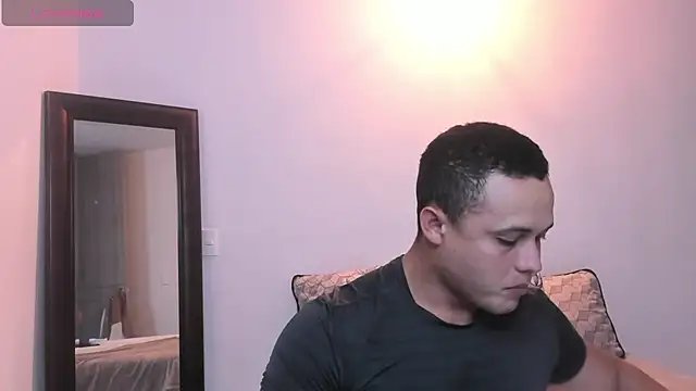 KingLevi01 online show from 09.18.25