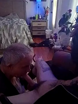 Snapshot of Mrluckstick chatting on 09.16.25 Mrluckstick online show from 09.16.25