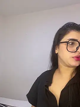 Snapshot of Sweet_and_Rous0 chatting on 12.22.25 Sweet and Rous0 online show from 12.22.25
